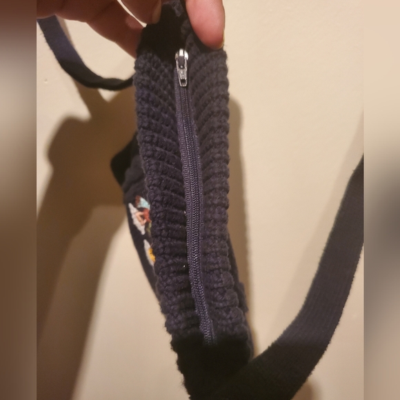 Vintage Winnie the Pooh and Piglet Crossbody - Picture 4 of 7